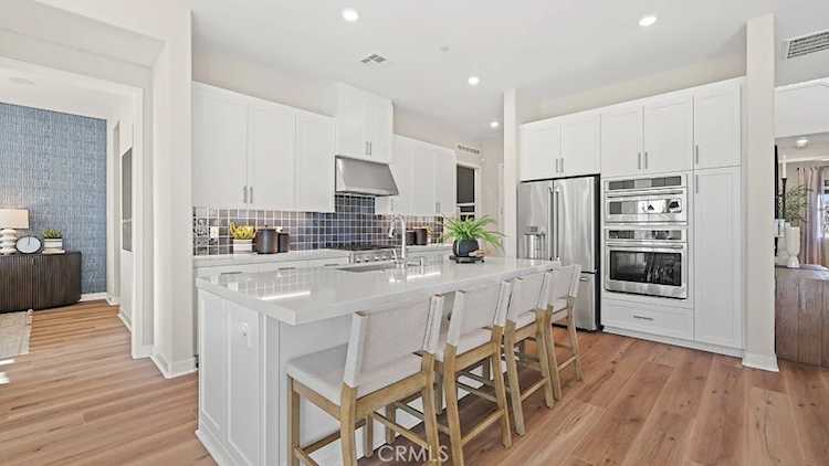 1213 Cottontail Rd, Rancho Mission Viejo, CA 92694