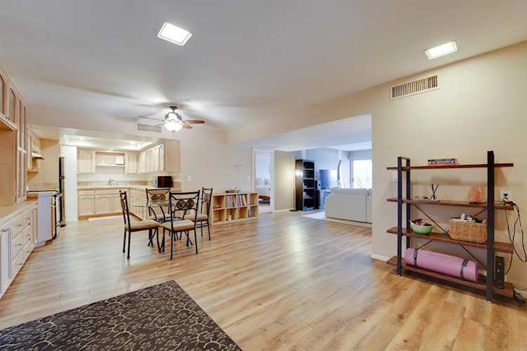 4900 Rosehedge Dr #208, La Mesa, CA 91942