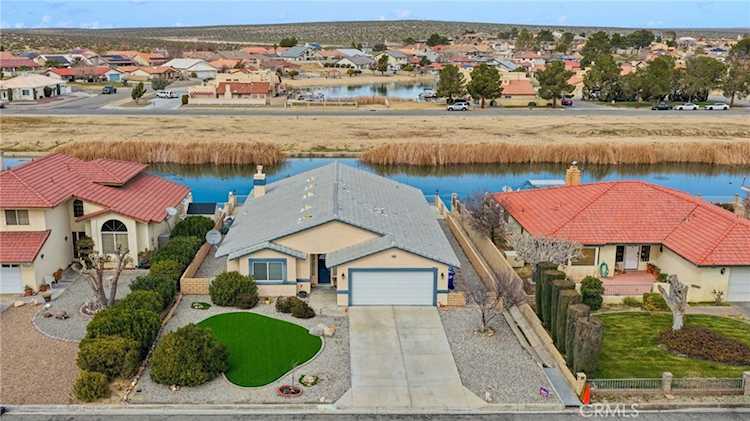 14464 Jamaica Ln, Helendale, CA 92342