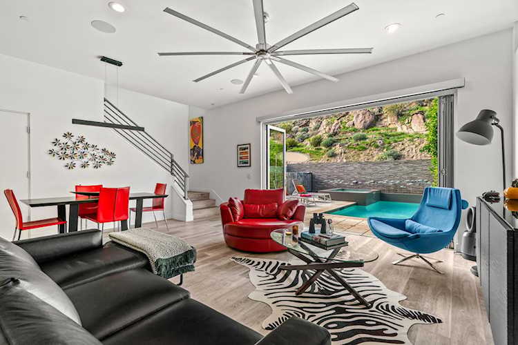 1231 Surrey Ln, Palm Springs, CA 92264