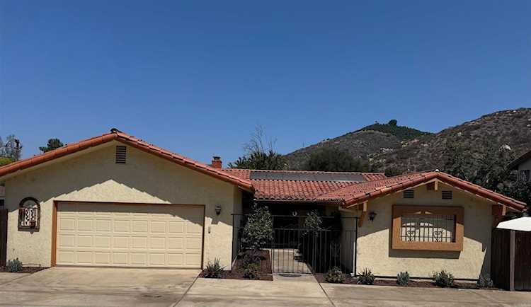 9168 Old Castle Road Rd, Valley Center, CA 92082