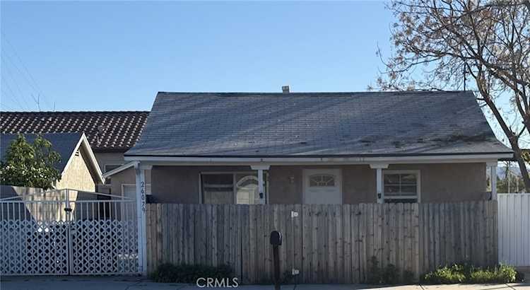 26079 9th, Highland, CA 92346