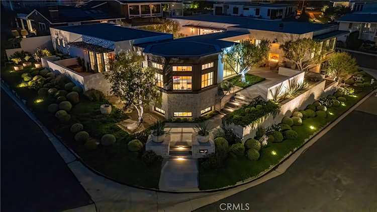 31 Monarch Bay Dr, Dana Point, CA 92629