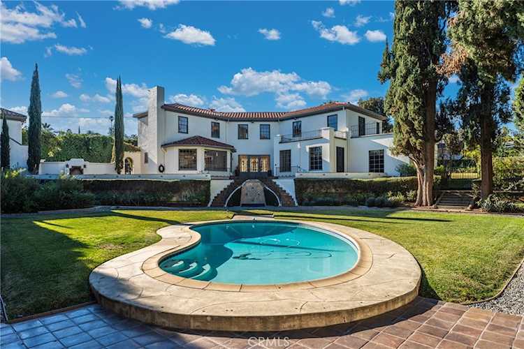 1205 W Highland Ave, Redlands, CA 92373