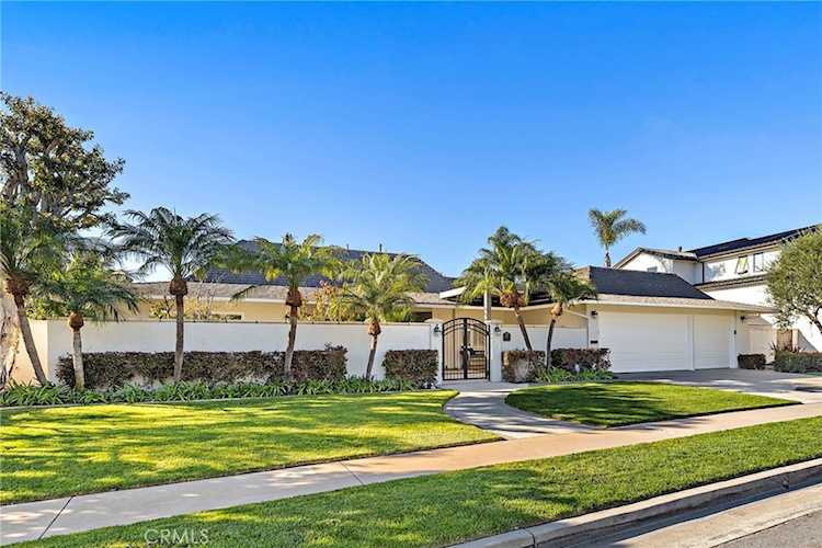 1423 Santiago Dr, Newport Beach, CA 92660