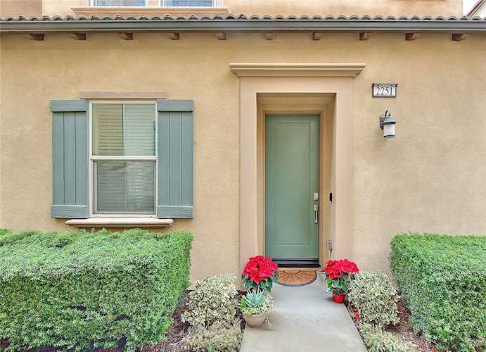 2251 Rose Garden Ct, Upland, CA 91786