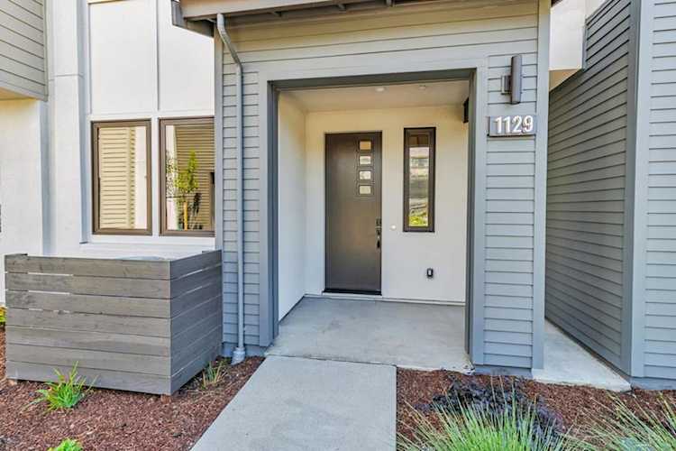 1109 Juana Court, Palo Alto, CA 94303