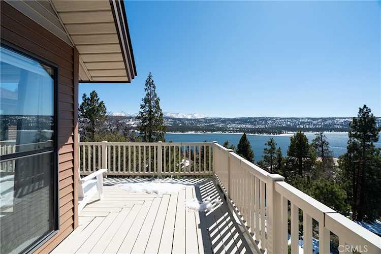 955 Deer Trail Ln, Fawnskin, CA 92333