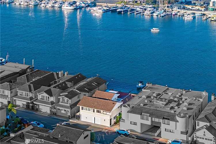 318 Via Lido Nord, Newport Beach, CA 92663