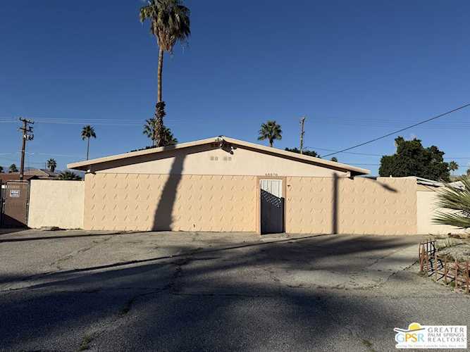 68070 Tortuga Rd, Cathedral City, CA 92234
