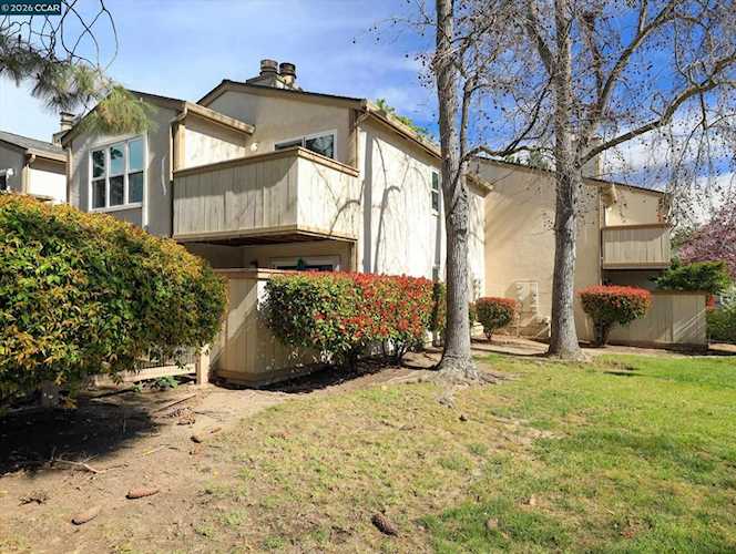 375 375 Camelback Rd #23, Pleasant Hill, CA 94523