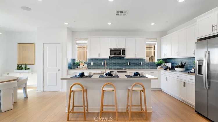 1723 Eagle Rd, Rialto, CA 92376