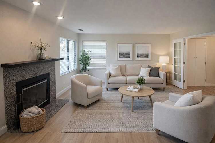 165 Del Monte Ln, Morgan Hill, CA 95037