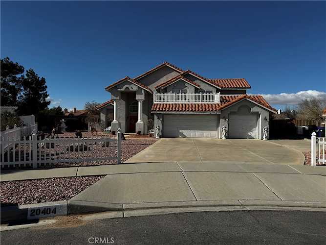 20404 Half Moon Ct, Apple Valley, CA 92308