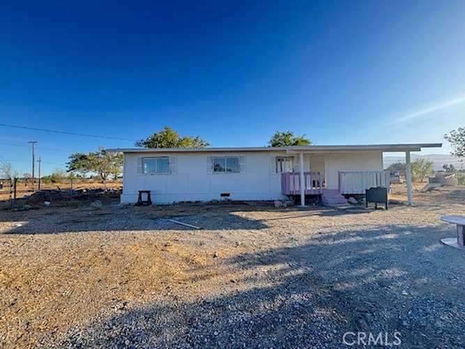 9950 Sonora Rd, Phelan, CA 92371