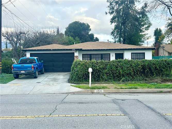 12591 7th, Yucaipa, CA 92399