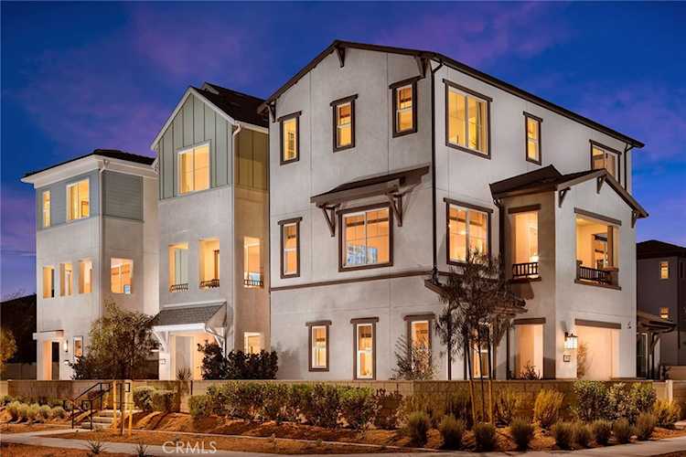 6075 Burren Way, Eastvale, CA 92880