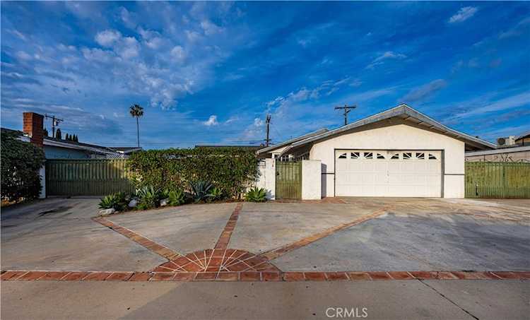 11151 Clarissa St, Garden Grove, CA 92840
