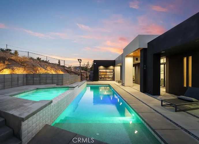 8175 Fox Trl, Yucca Valley, CA 92284