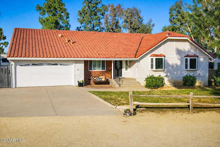 1379 Nonchalant Dr, Simi Valley, CA 93065
