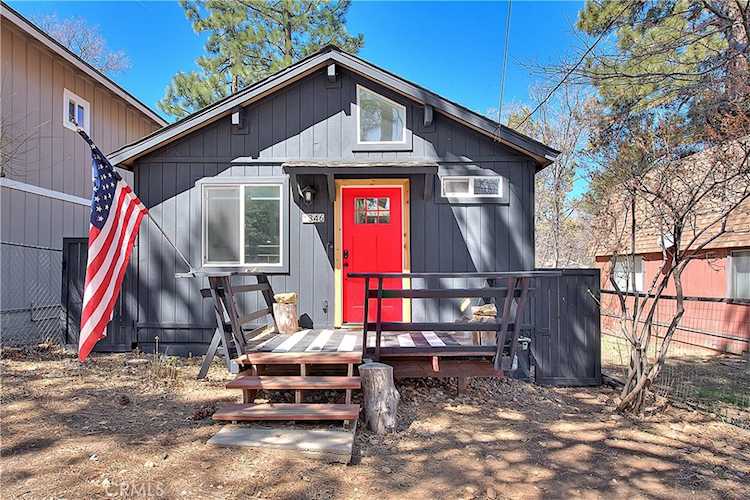 346 San Bernardino Ave, Sugarloaf, CA 92386