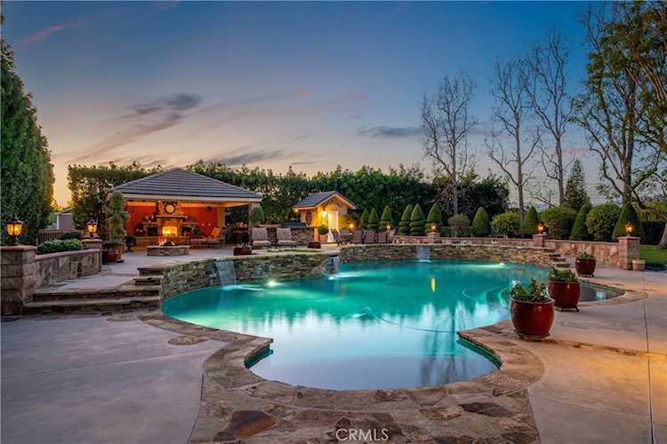 5495 Morgan St, Ontario, CA 91762