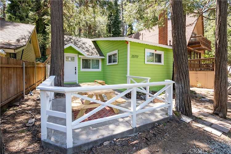 23777 Pioneer Camp Rd, Crestline, CA 92325
