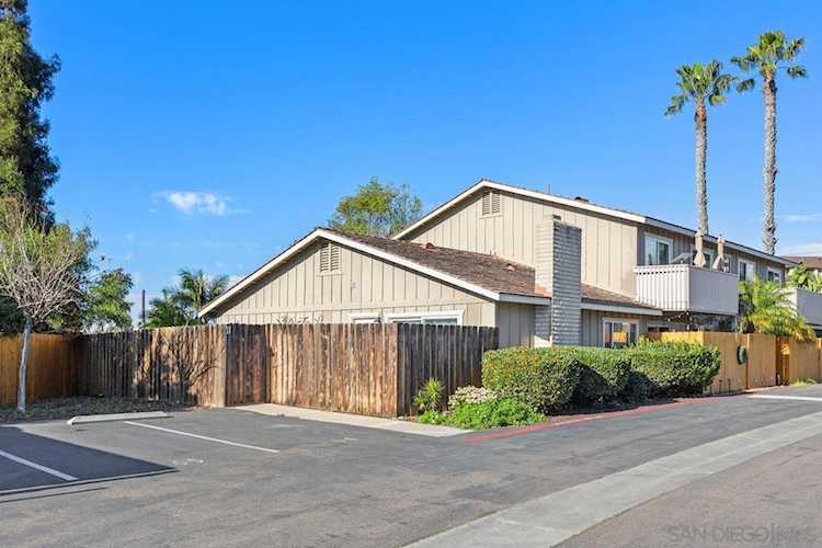 401 Requeza St F1, Encinitas, CA 92024