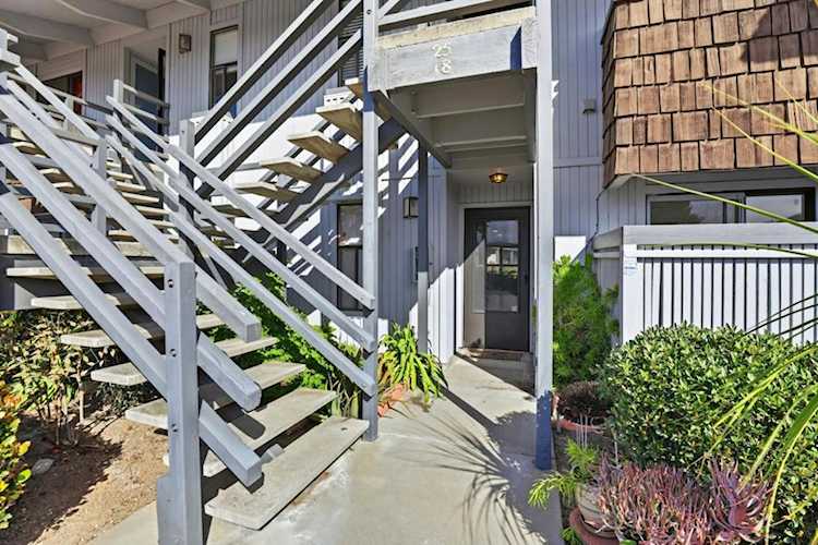 166 Kern St #18, Salinas, CA 93905
