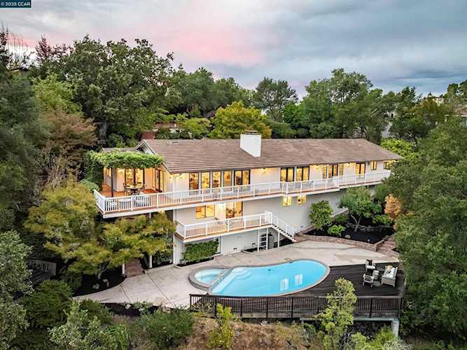 4500 Canyon Road, Lafayette, CA 94549-2709