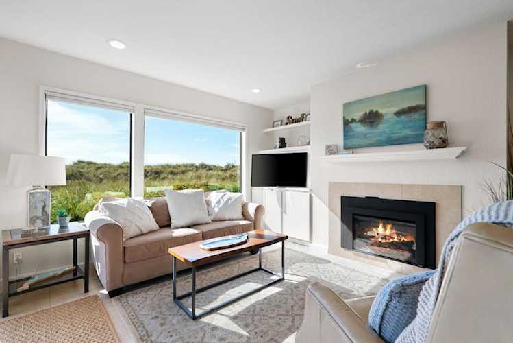 101 Shell Dr #208, Watsonville, CA 95076