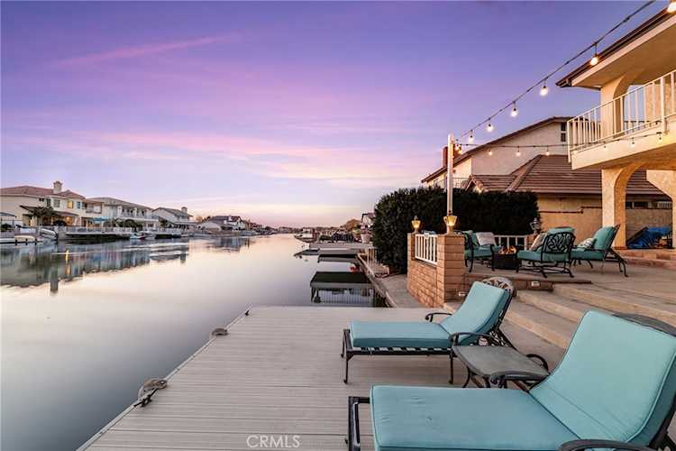 13520 Sea Gull Dr, Victorville, CA 92395