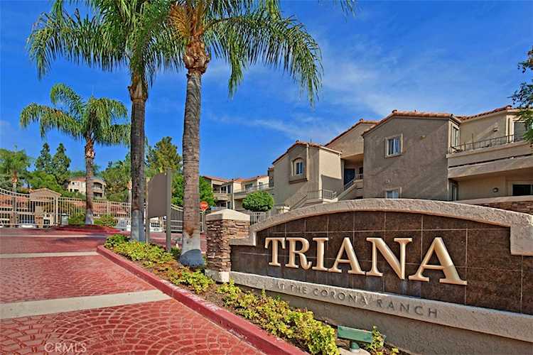1965 Las Colinas Circle #205, Corona, CA 92879