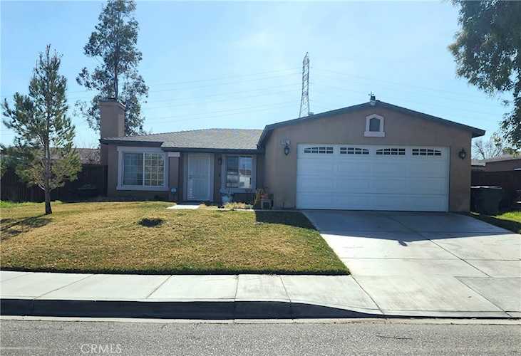 10611 Plainfield, Adelanto, CA 92301