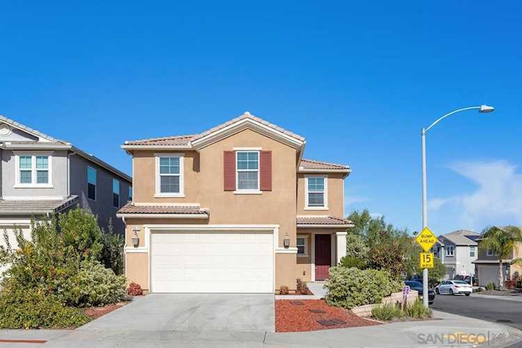 8612 Arlington Way, Santee, CA 92071