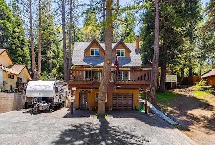 23095 Balsam, Crestline, CA 92325