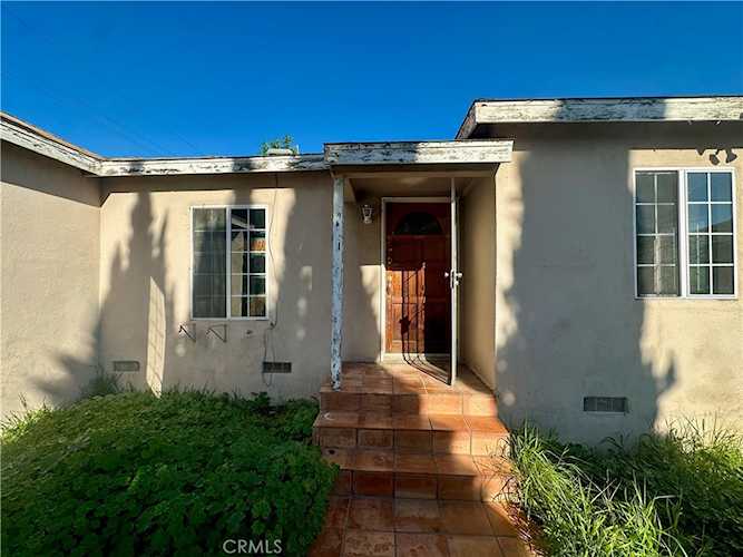 14662 Maclay, San Fernando, CA 91345