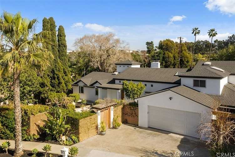 2207 Golden Circle, Newport Beach, CA 92660