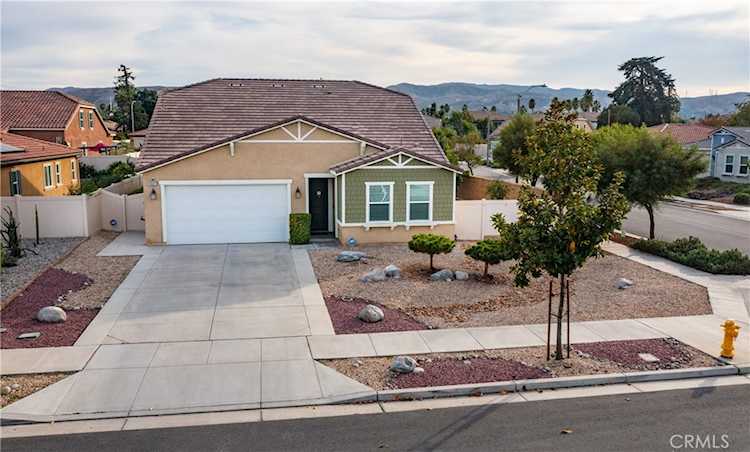 26623 Fino Ct, Redlands, CA 92373