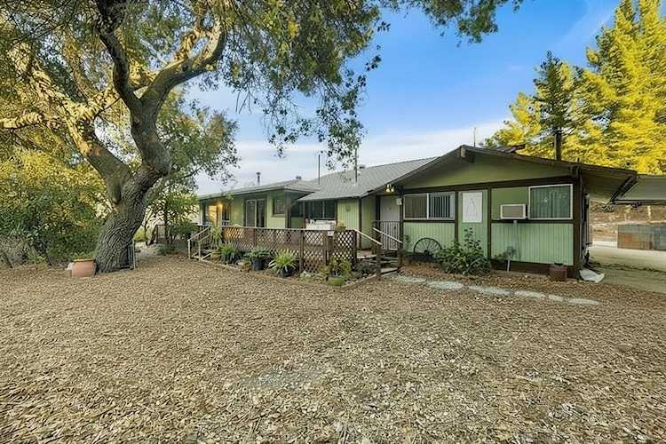 6572 Stagecoach Rd, Santa Barbara, CA 93105