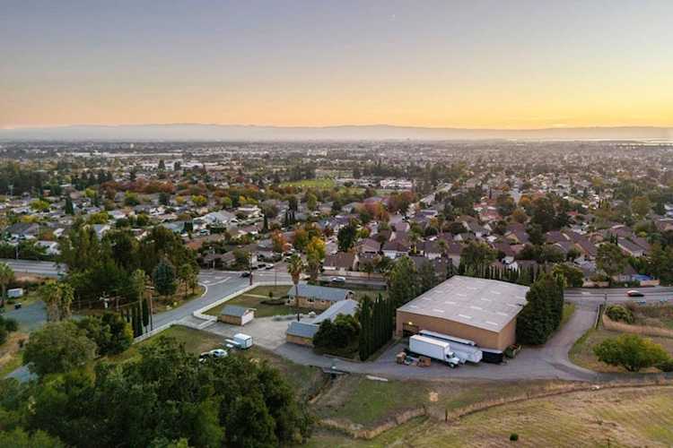 1995 Old Calaveras Rd, Milpitas, CA 95035