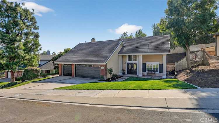 17530 Monette, Yorba Linda, CA 92886