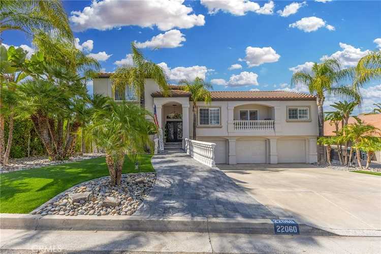 22060 Village Way, Canyon Lake, CA 92587