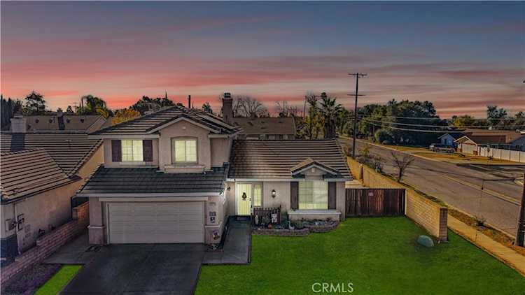 34711 Sunlight Dr, Yucaipa, CA 92399