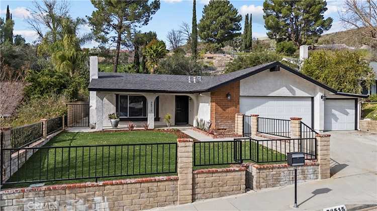 28515 Winterdale, Canyon Country, CA 91387