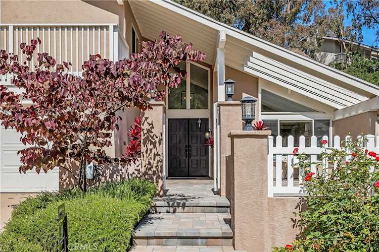 5497 Coral Reef Avenue, La Jolla, CA 92037