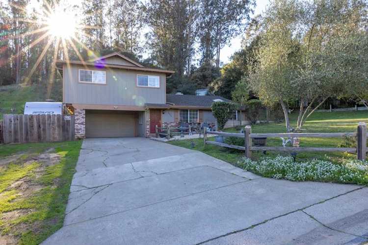 6900 Lakeview Dr, Salinas, CA 93907
