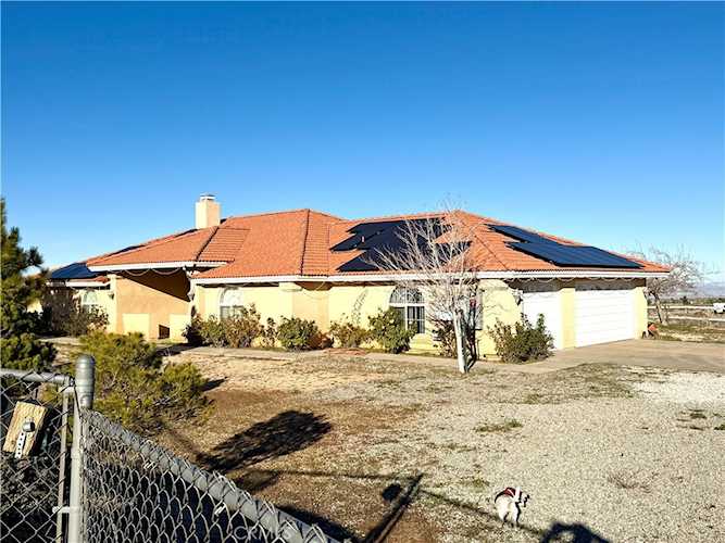 8225 Ailanthus, Phelan, CA 92371