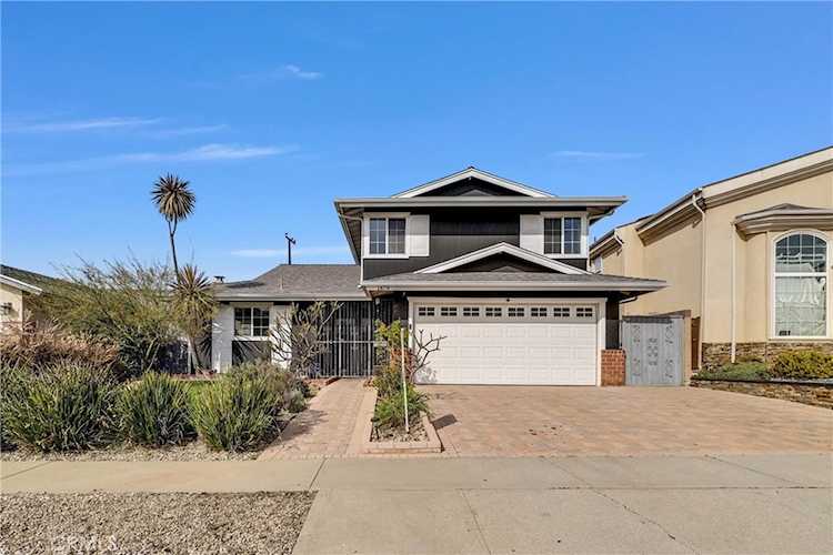 1879 E Cyrene, Carson, CA 90746