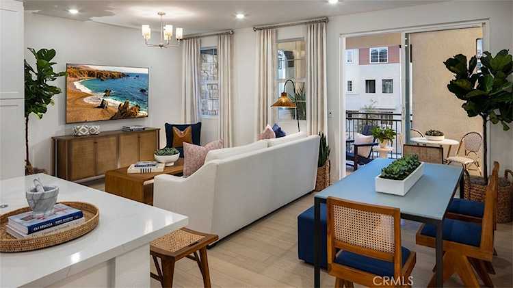 12967 Paradiso Dr #107, Eastvale, CA 92880